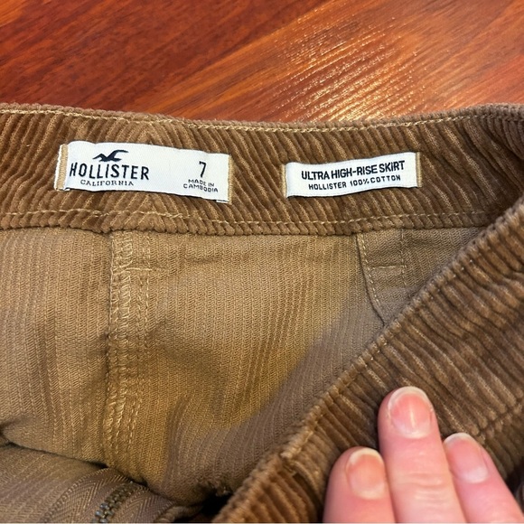 Hollister Corduroy Skirt - Picture 3 of 5